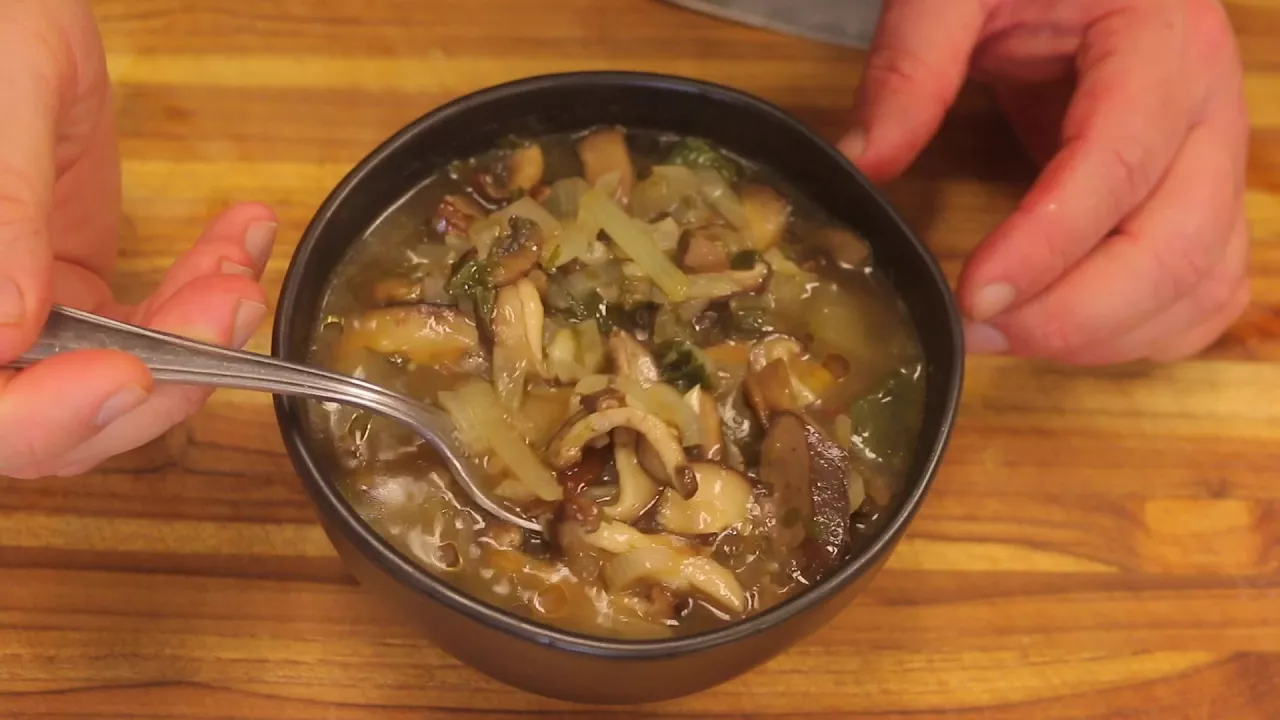 Low Carb Asian Inspired Mushroom and Onion Soup - healthy recipe - weight loss recipes - keto diet