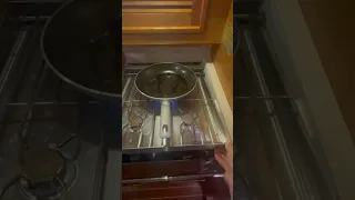 Sometimes we use the stove to stir things 🤤😎