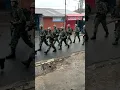 TNI Longmarch Hujan berlindung di helm baja