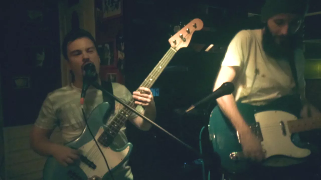 Melloway- Wake Up Call (Maroon5 Band Cover) Melloway- Wake Up Call (Maroon5 Band Cover)