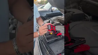 مشغل بطارية السيارة مع باور بانك وإضاءة للطوارئ  جيستور كيو ايت             اكسبلور               دندنها