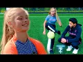 Download Lagu TOPMODEL SUMMER DE SNOO LEERT VOETBAL SKILLS !
