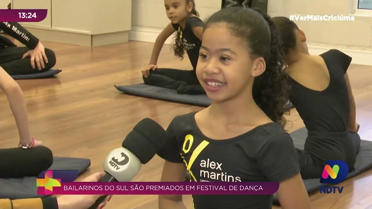 Bailarinos do Sul são premiados no Festival de Dança de Joinville