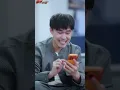 窮小伙覺醒軟飯系統，女神為他花一元就能萬倍返現！美女贈送五萬元手串，帳戶竟到帳五個億！轉頭買回她家公司，美女主動倒追！