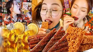 大辣片吃完剩一半要退錢、拿殘缺粘手換兩樣?二妮今天在小賣鋪做了多大的一個局!#童年回憶 #懷舊零食 #童年小賣部