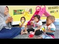 BORONG ES KRIM MONKEY BANANA BUAT AFSHEENA Children Eat Ice Cream Pinkfong Monkey Banana