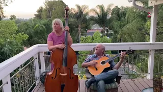 one day at a time featuring an audience of two miss akali lynn and mitzie