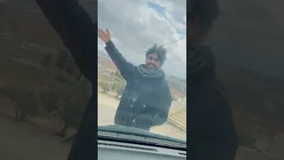 رفعت كفي ماقدرت ارفع الصوت 