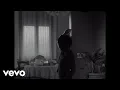 Download Lagu Marracash - QUALCOSA IN CUI CREDERE - Lo scheletro ft. Guè Pequeno