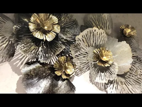 Download MP3 Escultura de Parede Flores em Metal Dourado com Branco