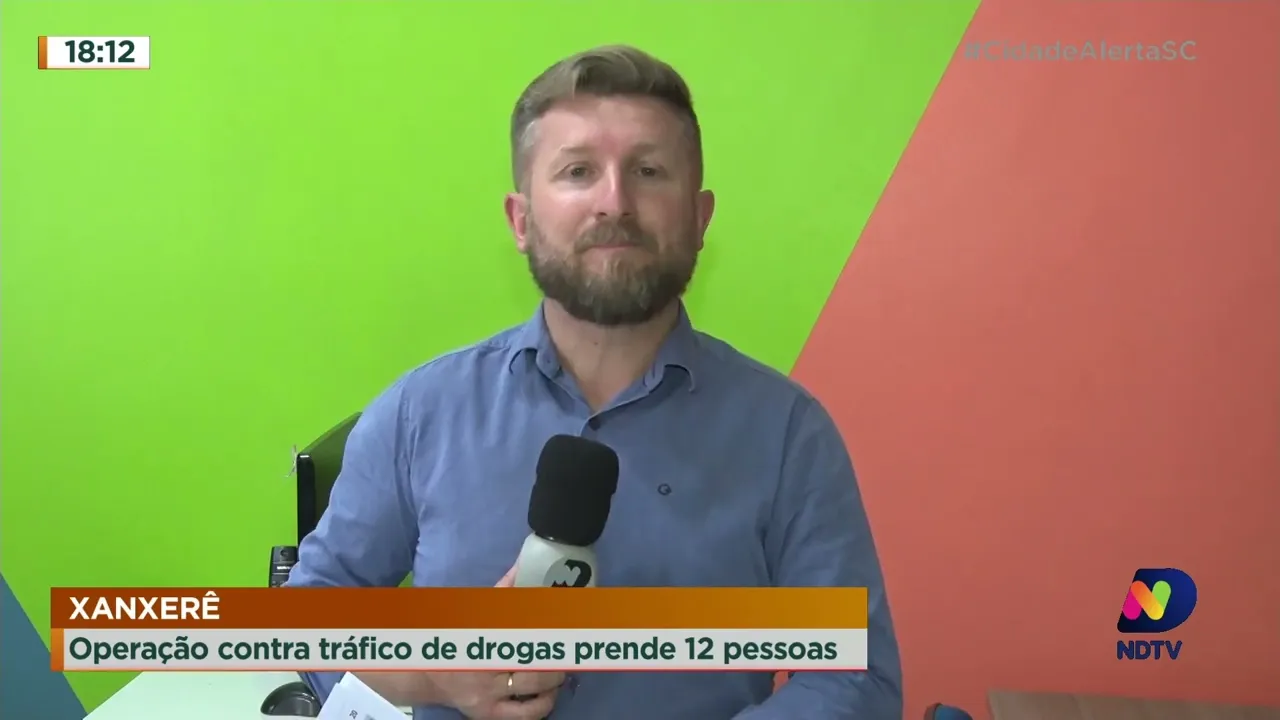 Operação contra tráfico de drogas prende 12 pessoas