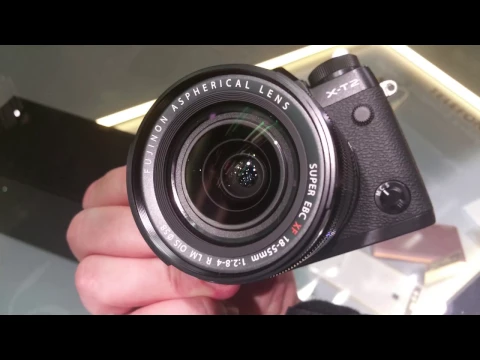 Fujifilm X-T2 - Simple AF test in a store in 4K