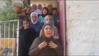 شاهد والدة الشهيد محمد عبيد ابني لن يدفن إلا في العيسوية 