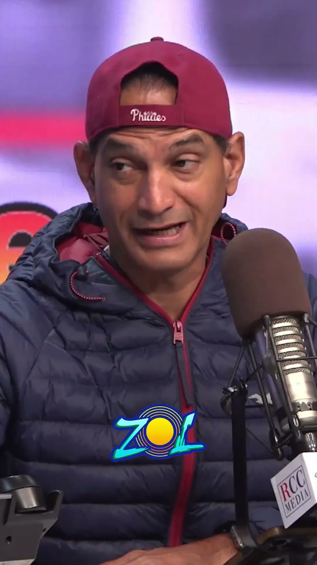 EL QUE NO TIENE NADA, SALE PA’ LA CALLE