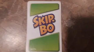 How to play the game Skip Bo
