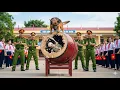 Download Lagu Ngày khai giảng đẩm máu, chú chó nghiệp vụ xé toạt trống trường lộ thi thể bên trong