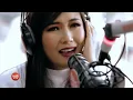 Yeng Constantino performs "Ako Muna" LIVE on Wish 107.5 Bus