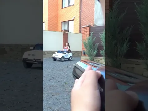 ¡El jeep no pudo escapar de Chase, el policía! 🚔🚙