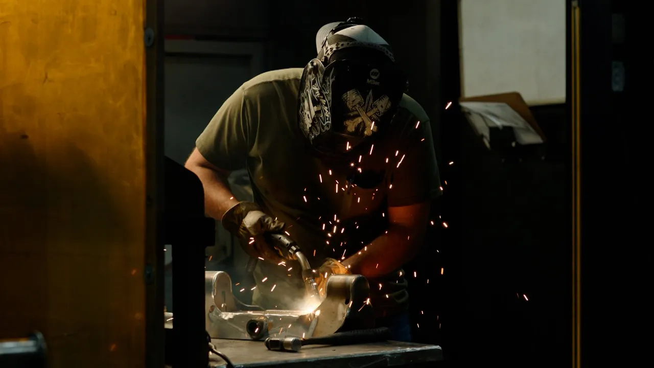BWTrailerHitches — BW Trailer Hitches — Proudly American Made (YouTube video ad)