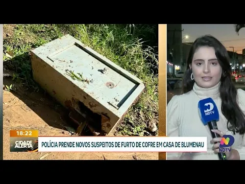 Polícia prende suspeitos de roubo de cofre em residência de Blumenau