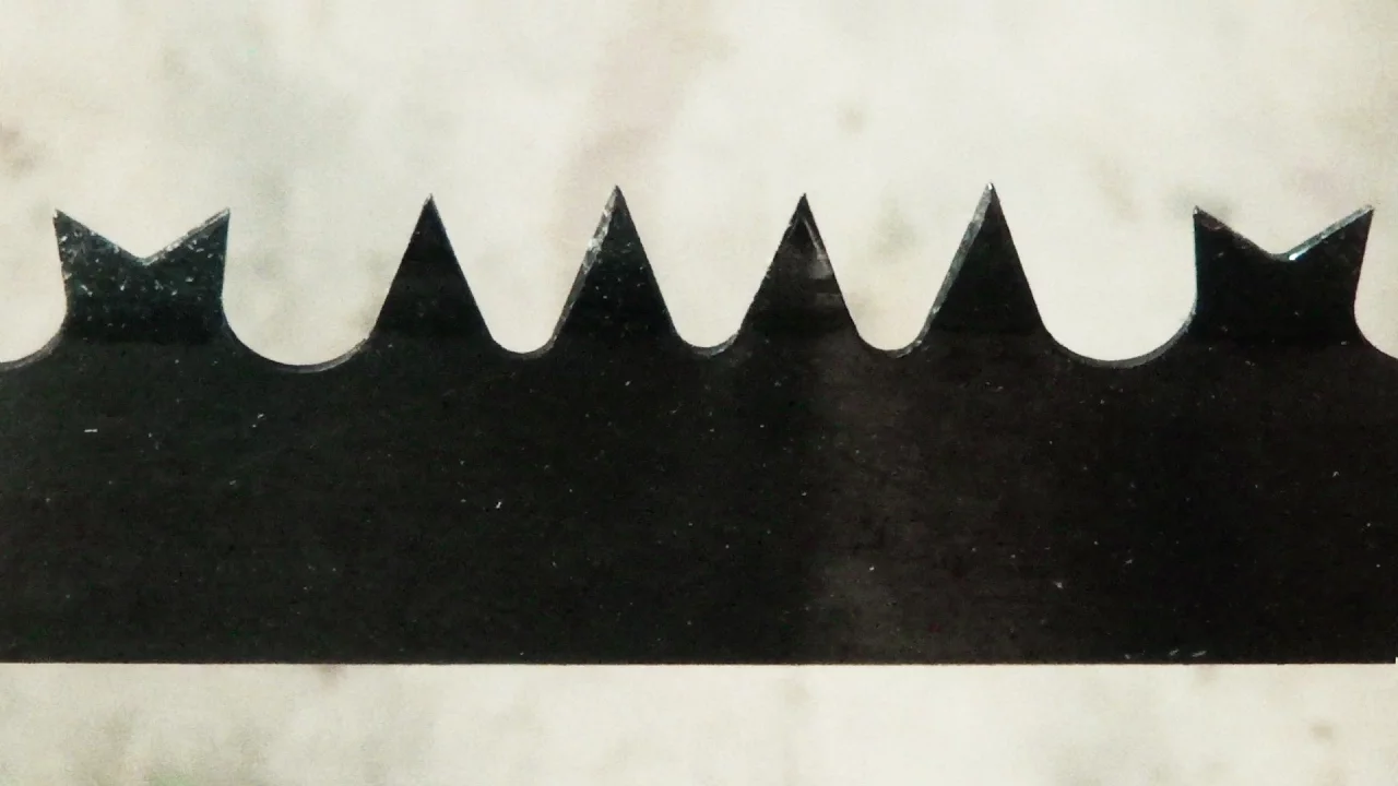 разводка ленточной пилы по дереву. зубья пилы по дереву. ) 500мм "успех". пила с зубьями разного размера. заточка японской пилы.