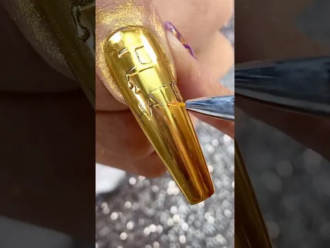 Send this to your Bestie 👑🌟 Chrome Nail Art 💅 ilysmnails .com #nails #nailsart #satisfying
