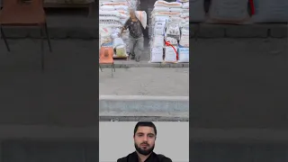 الأمر يتعلق بتحمل وظيفة مرهقة قد لا يحبها ولاكن للتوفير لقمه العيش فهوا يتحمل مديره وزملائه في العمل  الأمر يتعلق بتحمل وظيفة مرهقة قد لا يحبها ولاكن للتوفير لقمه العيش فهوا يتحمل مديره وزملائه في العمل