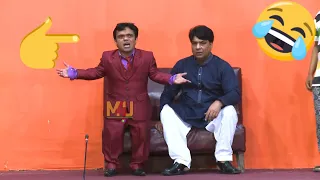 vicky kodu and qaiser piya with shazeb mirza stage drama pyaar wala love full comedy clip 2020