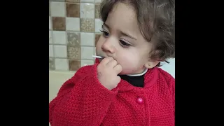 شوفو الدلع سلمى الدلوعة دندنها