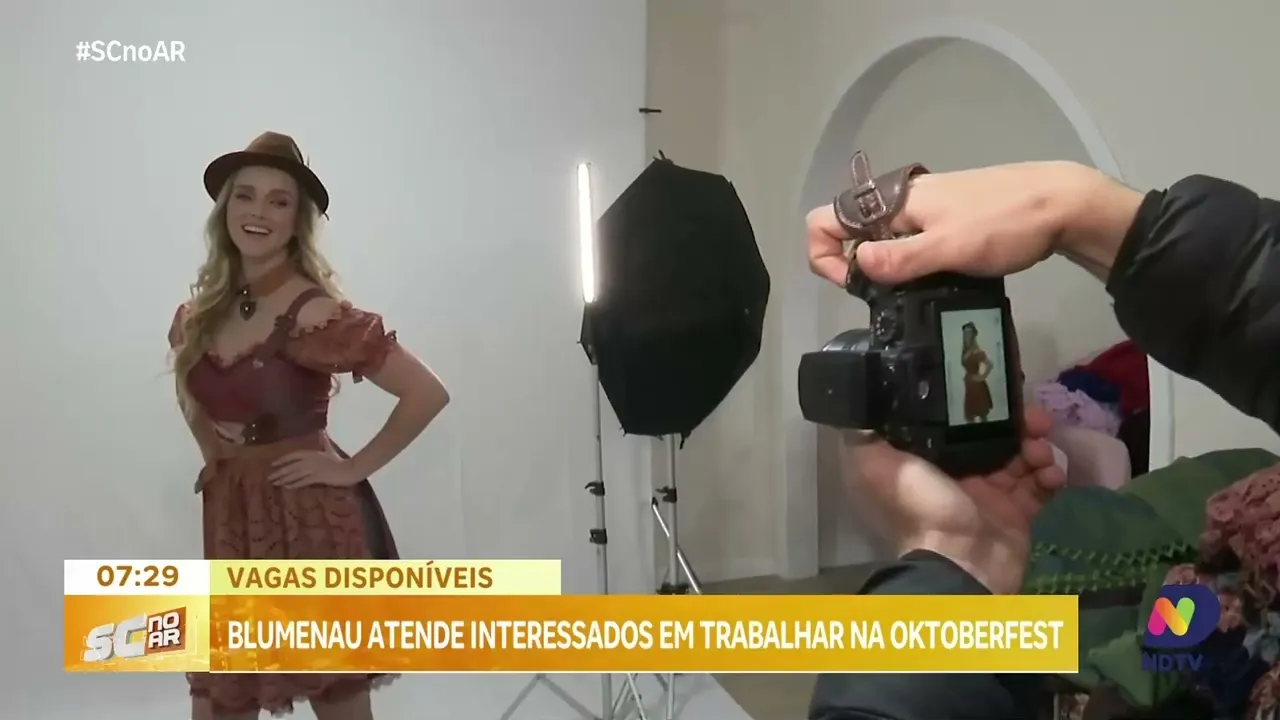 Blumenau atende interessados em trabalhar na Oktoberfest nesta quinta-feira