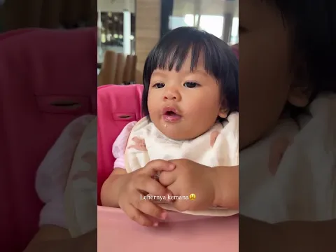 Lucu banget Fara makin gemoy pipinya sampe kemana-mana