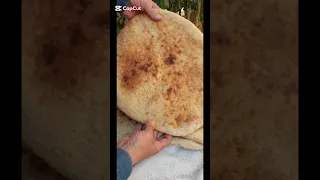 العيش البيتي على عين البوتاجاز بدون فرن بدون مطرحة بسرعه الصاروخ بطريقة عبقرية  العيش البيتي على عين البوتاجاز بدون فرن بدون مطرحة بسرعه الصاروخ بطريقة عبقرية