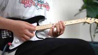 I Played a 3-String Kids’ Guitar Seriously
