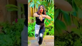 سمع ان صاحبه فى عركه دندنها