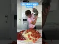 Download Lagu WHO ELSE LOVES PIZZA? 😂 - #shorts