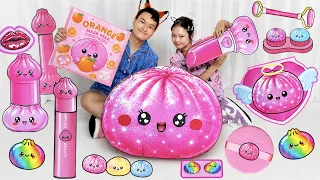 🥟DIY Giant Viral Dumpling Skin Care💄초대형 만두 말랑이 스킨케어 하기!!!