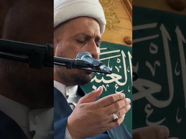 المؤمنون يرفعون أيديهم توسُّلًا جوار حرم المولى أمير المؤمنين (عليه السلام)