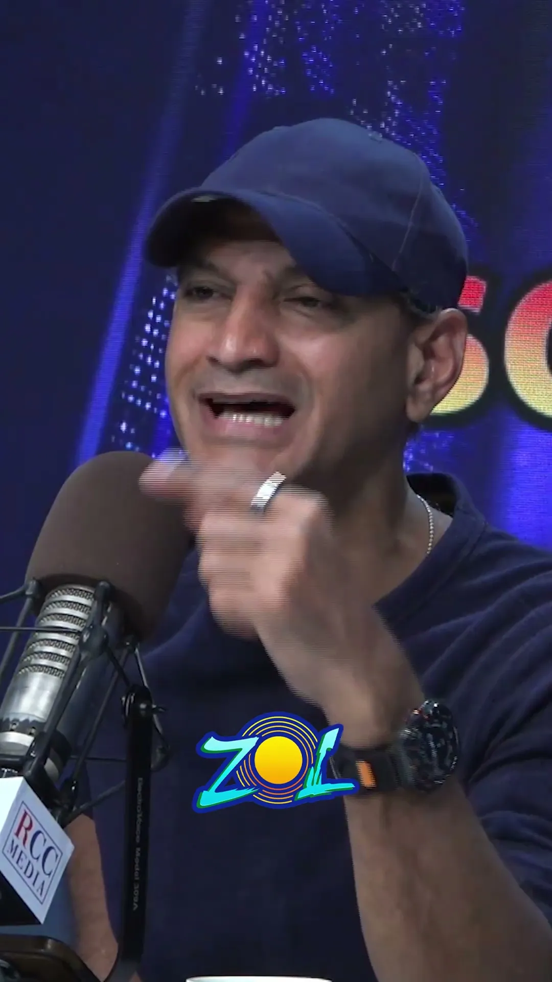 BAD BUNNY NO ES  CUALQUIERA