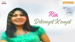 Download Ria Wijaya - Di Kenyot Kenyot (Official Music Video) MP3