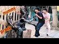 Download Lagu Crazy mummy prank attacking people. #面白いビデオ #videodivertido
