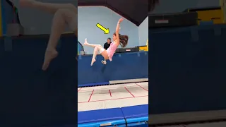 هناك تسلل هل رأيته  هناك تسلل هل رأيته