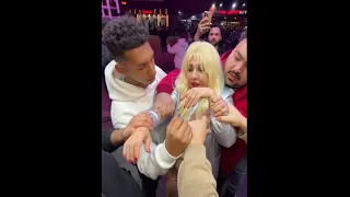 فيديو جديد ل  التحرش بإنجي حمادة في فرح كروان مشاكل   الجمهور عجنها دندنها