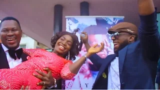 iyanya delights newlyweds with a surprise bowforyou performance at the ikoyi registry iyanyapopup