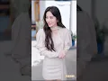 美女CEO上山求醫卻被鄉下小夥一把拉住內衣肩帶！本來以為是流氓，豈料小夥竟是她尋找多年的神醫聖手，隨手送出的一把野菜讓她功力大成，CEO徹底愛上非要獻身助他成神！