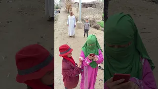 بهوايا انتي قاعده معايا 