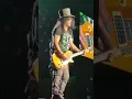 Download Lagu Slash’s Iconic Guitar Intro to “Welcome to the Jungle” | Legendary Riffs.  GNR Live