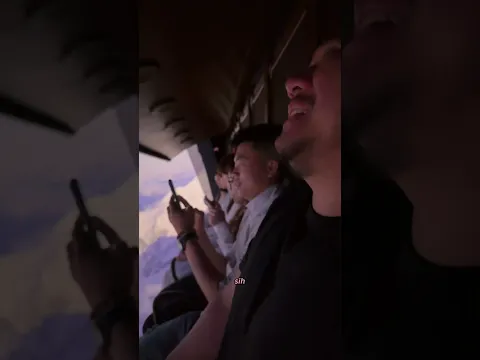First time naik Soaring Over the Horizon karena di Disneyland Jepang gak ada.Seru sih!