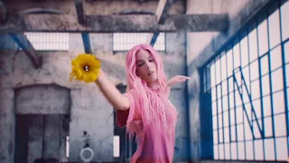 Marshmello Halsey Be Kind Official Music Video 