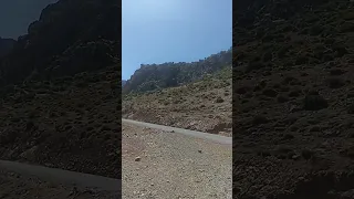 الجبال الشامخات شموخ سكان ما هنا 