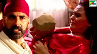 English Translator ने नींद में चलकर 2 लड़को को नारियल से मारा - Akshay Kumar, Lara - Singh Is Bliing